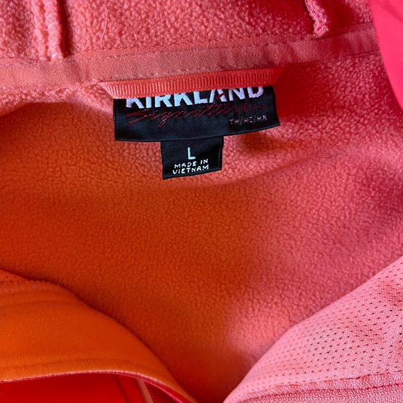 Red rain jacket - Picture 2 of 2